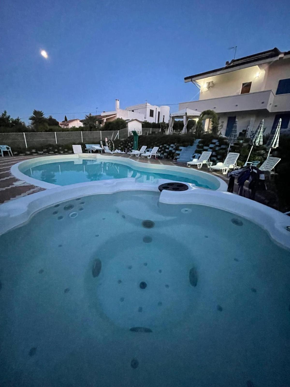 B&B Villa Alma San Costanzo Eksteriør billede
