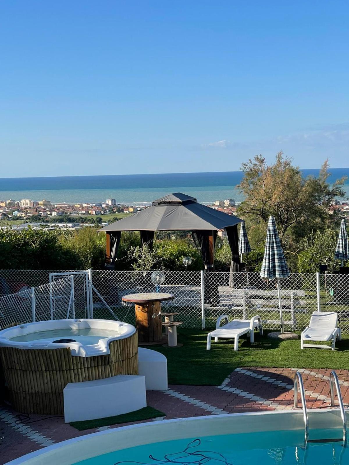 B&B Villa Alma San Costanzo Eksteriør billede